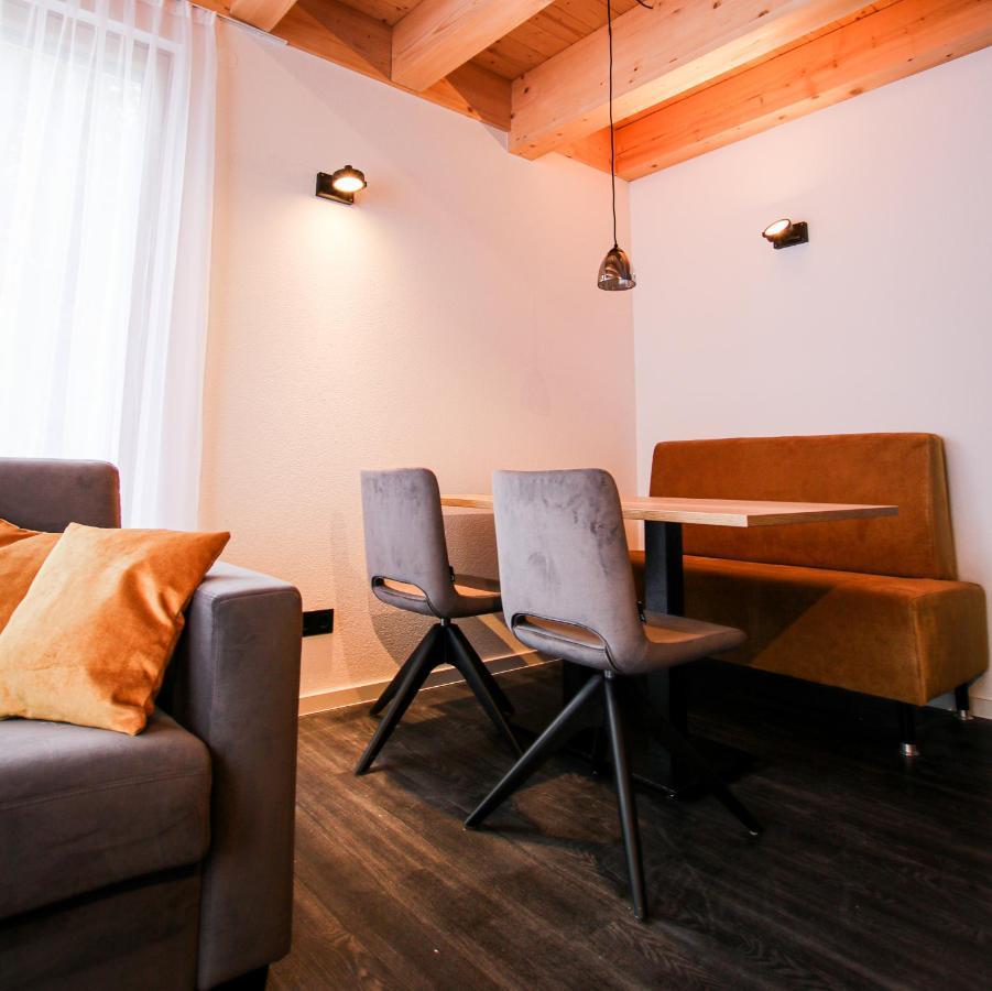 Apartamento Mountain Moments Tannheim - Familie Weber Exterior foto