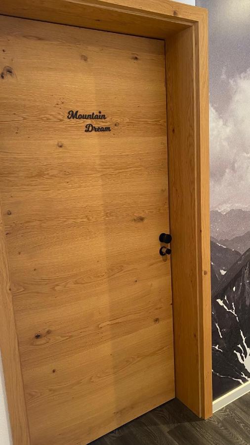 Apartamento Mountain Moments Tannheim - Familie Weber Exterior foto