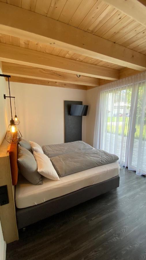 Apartamento Mountain Moments Tannheim - Familie Weber Exterior foto