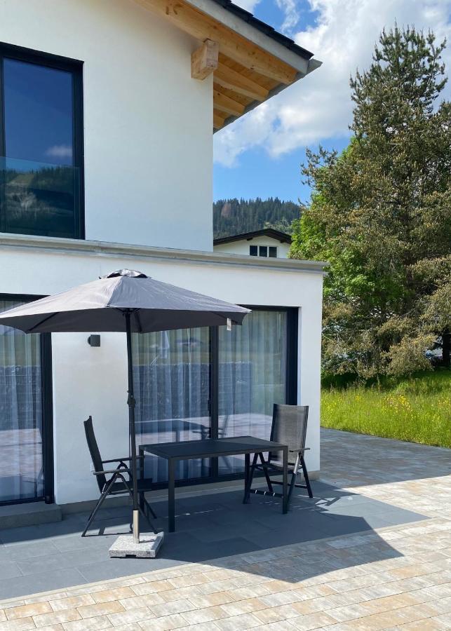 Apartamento Mountain Moments Tannheim - Familie Weber Exterior foto